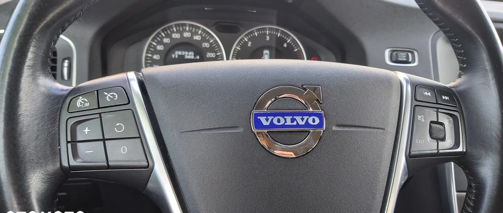 Volvo V60 cena 33900 przebieg: 203000, rok produkcji 2011 z Inowrocław małe 497